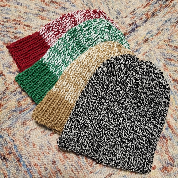 Hand Crafted unisex rib knit winter beanie hat size Adult medium to large - Picture 7 of 7